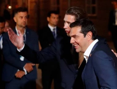 Τσίπρας από Σάλτσμπουργκ: «Η προσφυγική κρίση χωρίζει την Ευρώπη σε δύο στρατόπεδα»